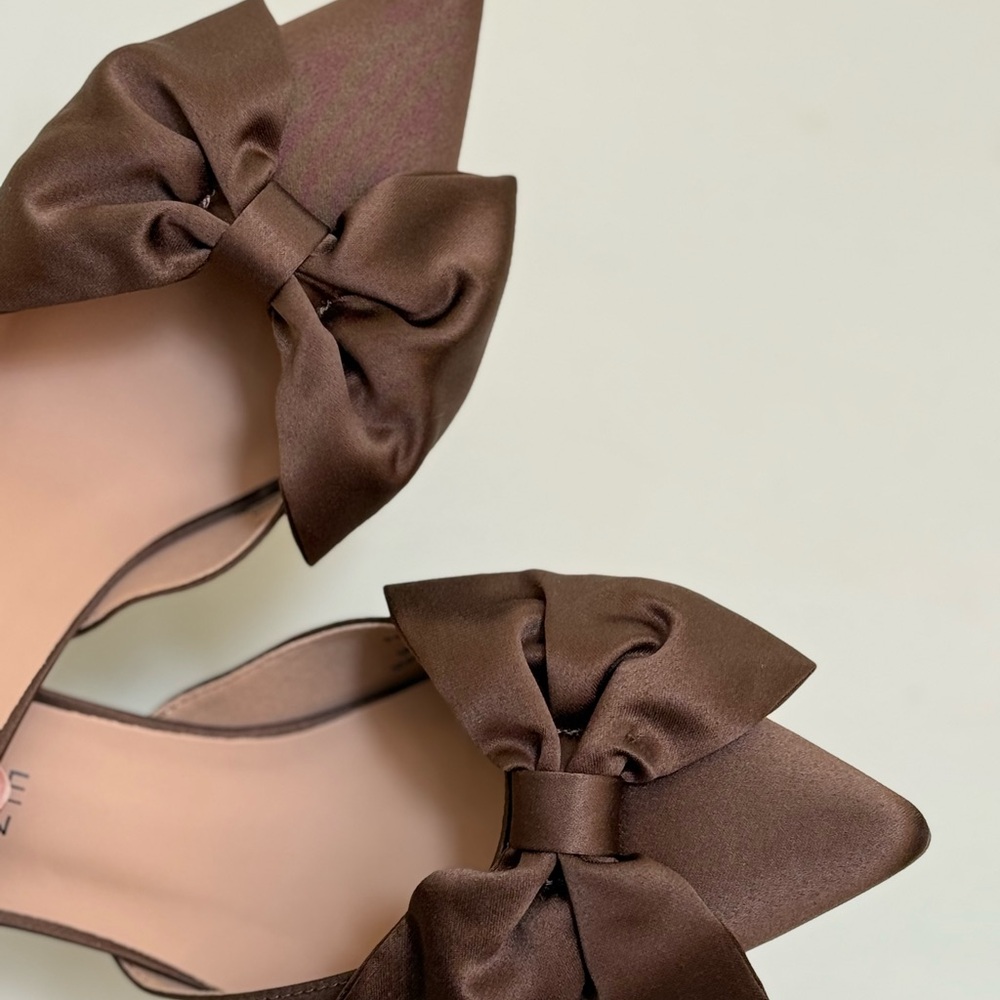 Brown Bow Slip on Heels size 8